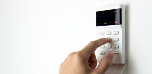 אבטחה לבית – לישון בראש שקט